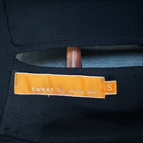 Sweet by Miss Me Black High Neck Racer Back Key Hole Crossover Tank Top Size S - Picture 9 of 10